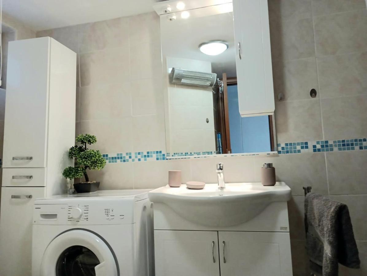 Apartment Natali Kaštel Stari Екстериор снимка