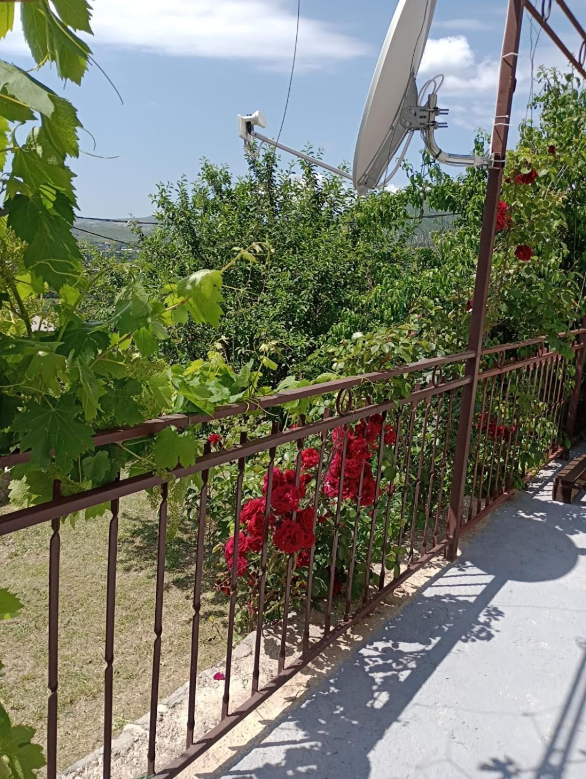 Apartment Natali Kaštel Stari Екстериор снимка