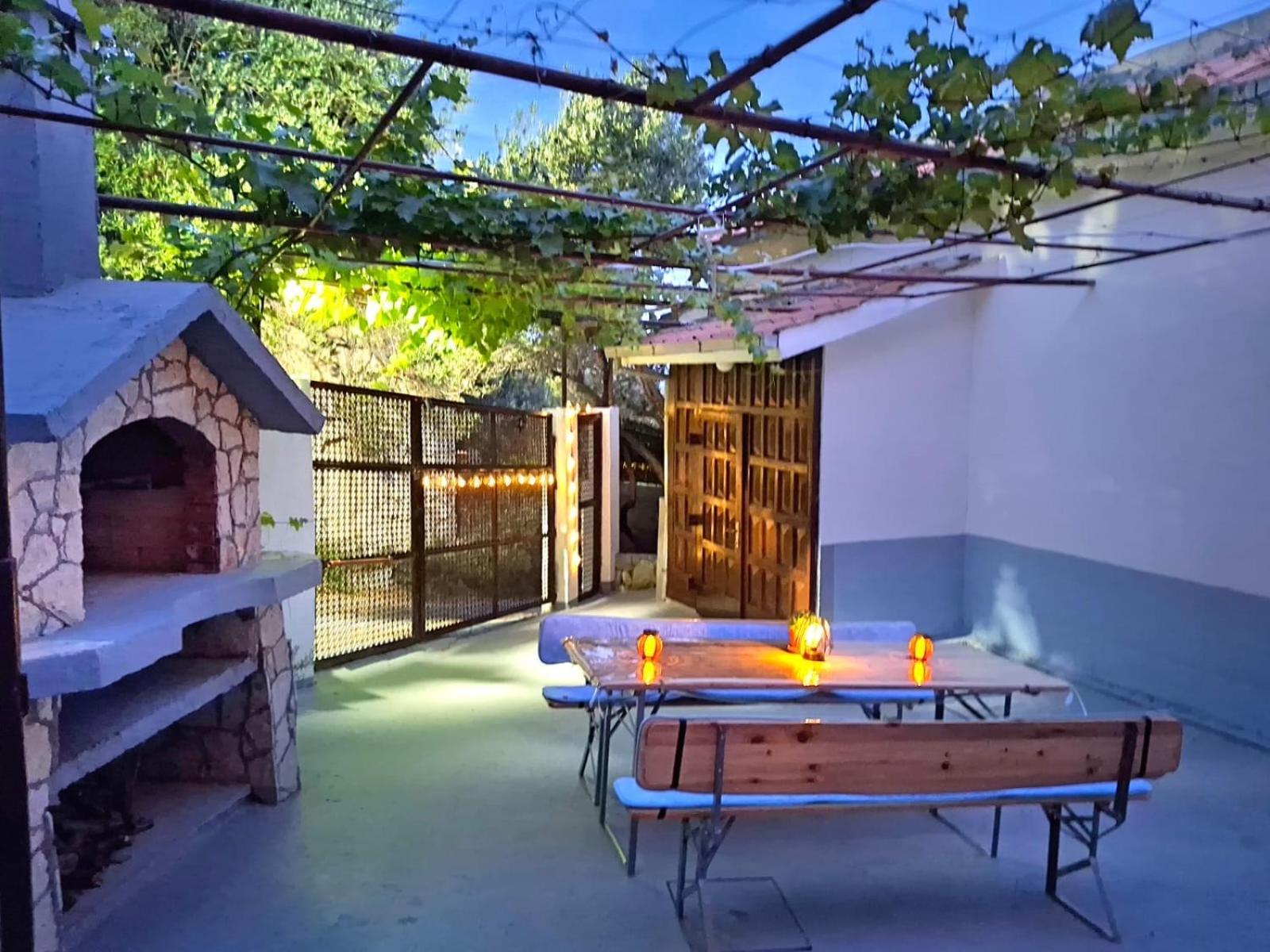 Apartment Natali Kaštel Stari Екстериор снимка