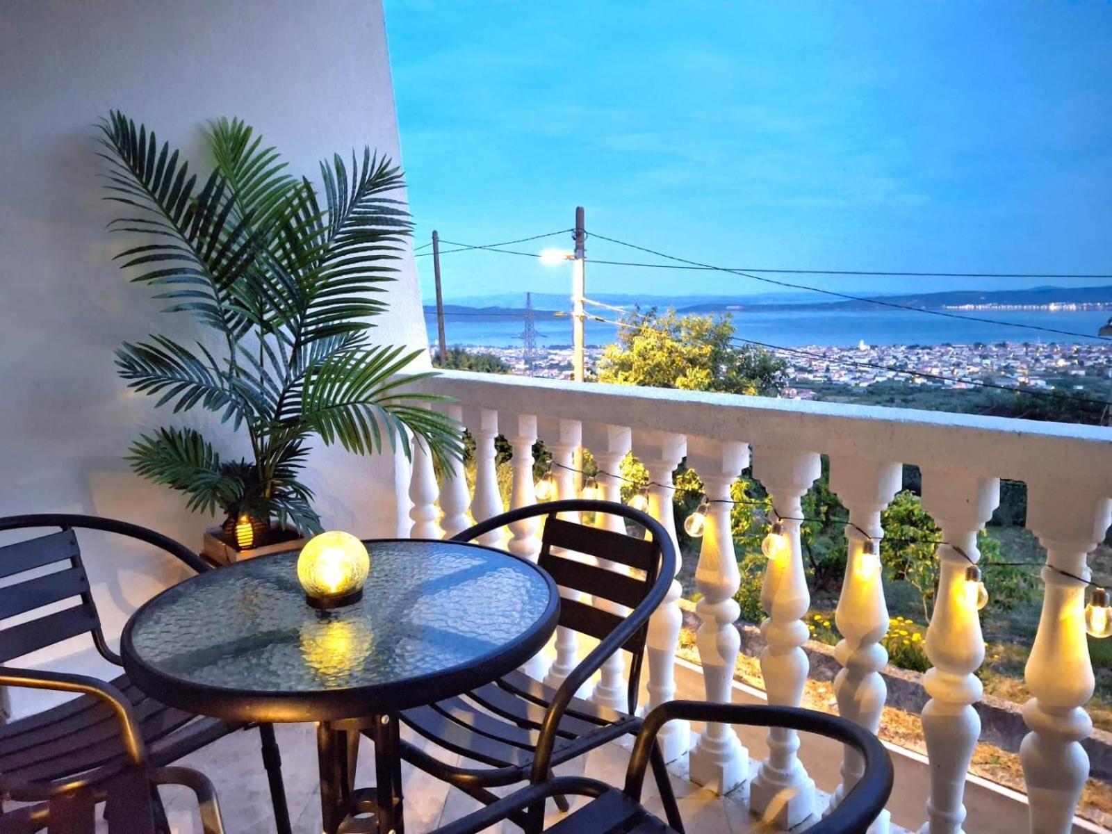 Apartment Natali Kaštel Stari Екстериор снимка